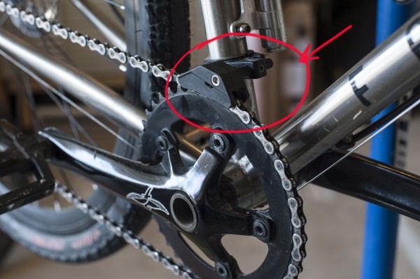 front derailleur chain guide